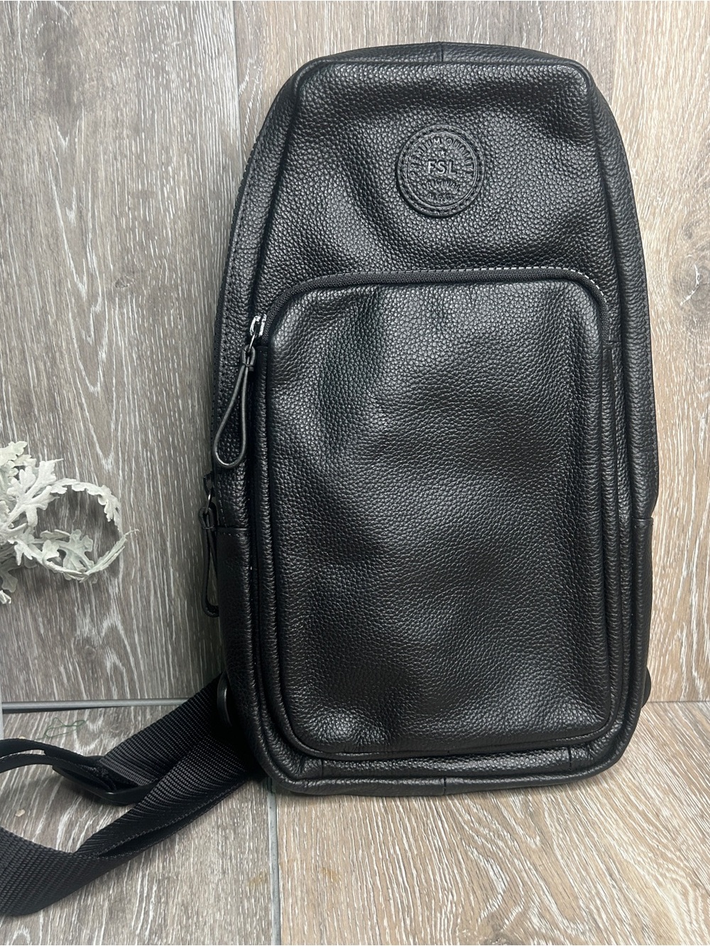 FOSSIL Black Pebbled Leather Sling Bag Crossbody Chest Pack Backpack EDC